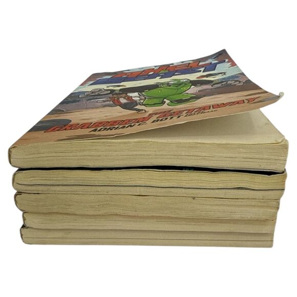 Axel & Beast books Volumes 1 - 5 Adrian C Bott collection omega operation robot - Picture 7 of 7